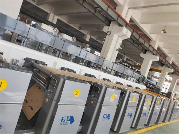 เครื่องพิมพ์ความเร็วสูง 4 สี เครื่องพิมพ์แบบ Flexo Roll To Roll เครื่องพิมพ์แบบ Flexographic เครื่องพิมพ์แบบ Flexographic