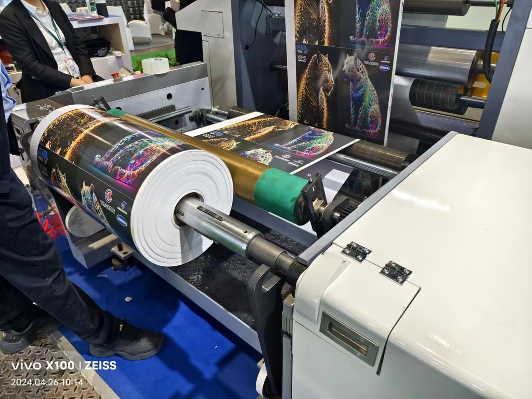 เครื่องพิมพ์แบบ Flexo แบบ Sleeve พร้อมระบบการขับเคลื่อน servo สําหรับการพิมพ์ความเร็วสูง
