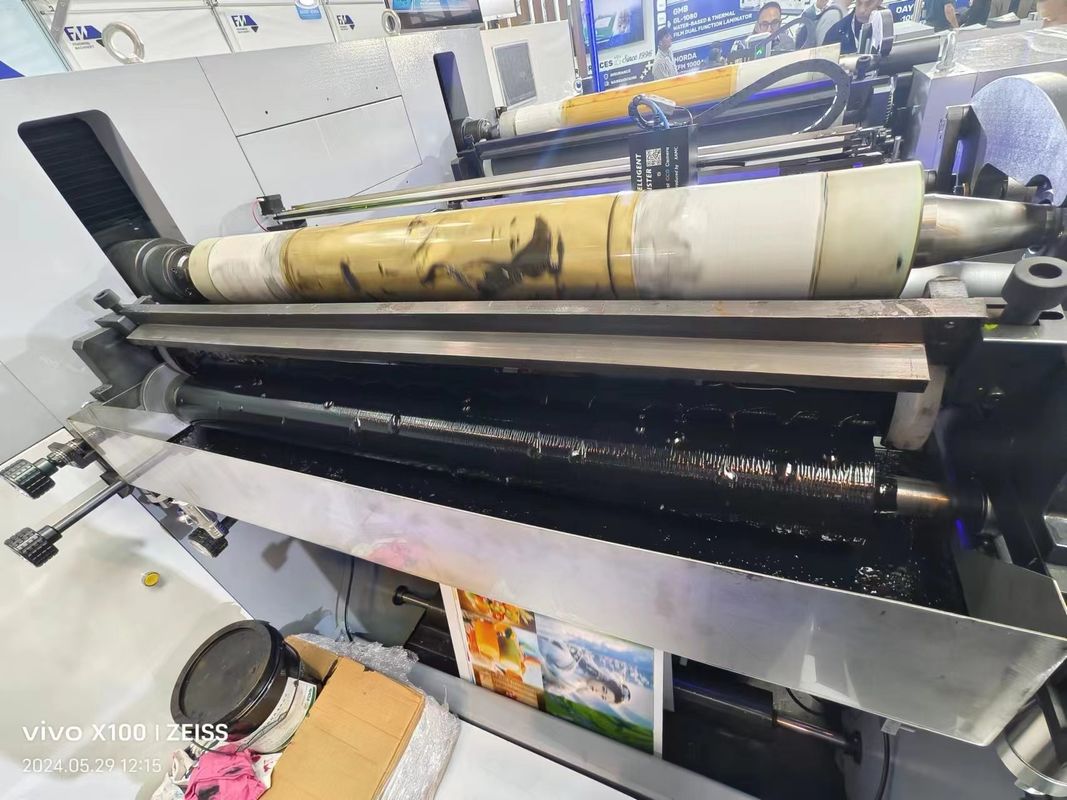 เครื่องพิมพ์ความเร็วสูง 4 สี เครื่องพิมพ์แบบ Flexo Roll To Roll เครื่องพิมพ์แบบ Flexographic เครื่องพิมพ์แบบ Flexographic