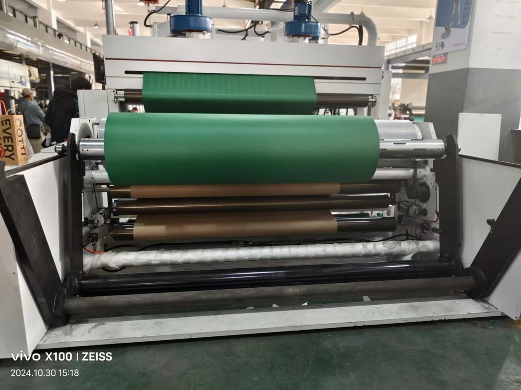 2.5m ความกว้างแม่นยํา สีลงทะเบียน Cascading Flexo เครื่องพิมพ์กับ 6m เตาเผา
