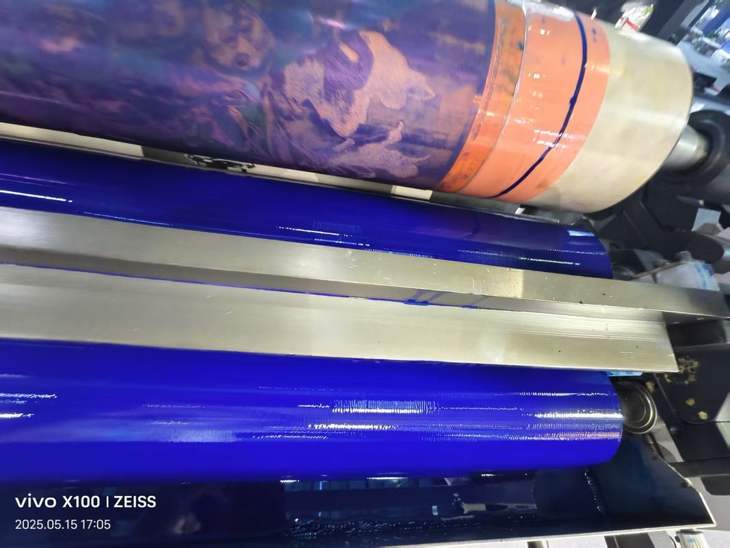 เครื่องพิมพ์เฟล็กโซกราฟีชนิดหน่วยกลีบ UV 6 สีความเร็วสูงอัตโนมัติ